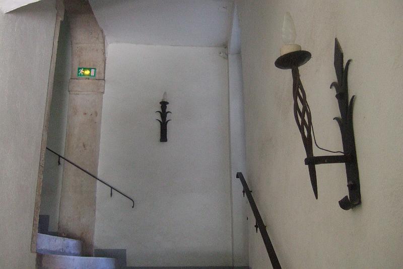 2011-05- (1822).JPG - Der Aufgang zum Hotel